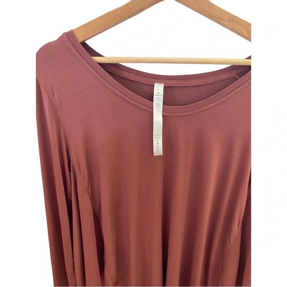Lululemon Up for Down Time silk bend womens top size 4 - Picture 5 of 5